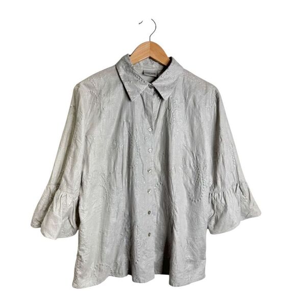 Chico’s Shirt Buttoned Silver Embroidered Floral Blouse Size Large Bell Sleeve - Picture 1 of 8